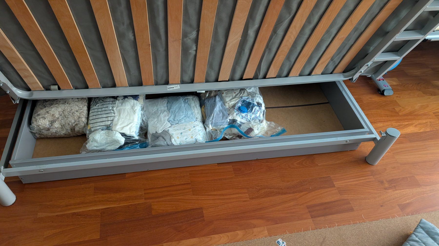 Ikea Lits: IKEA-Bett NYHAMN – D'occasion à Einsiedeln par mar_6bqc 1