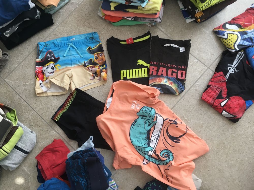 Ensembles coordonnés: 135 Teile Jungen-Kleider Paket, Gr.122-128, alles komplett! – D'occasion à Gächlingen par Tara_devi 3