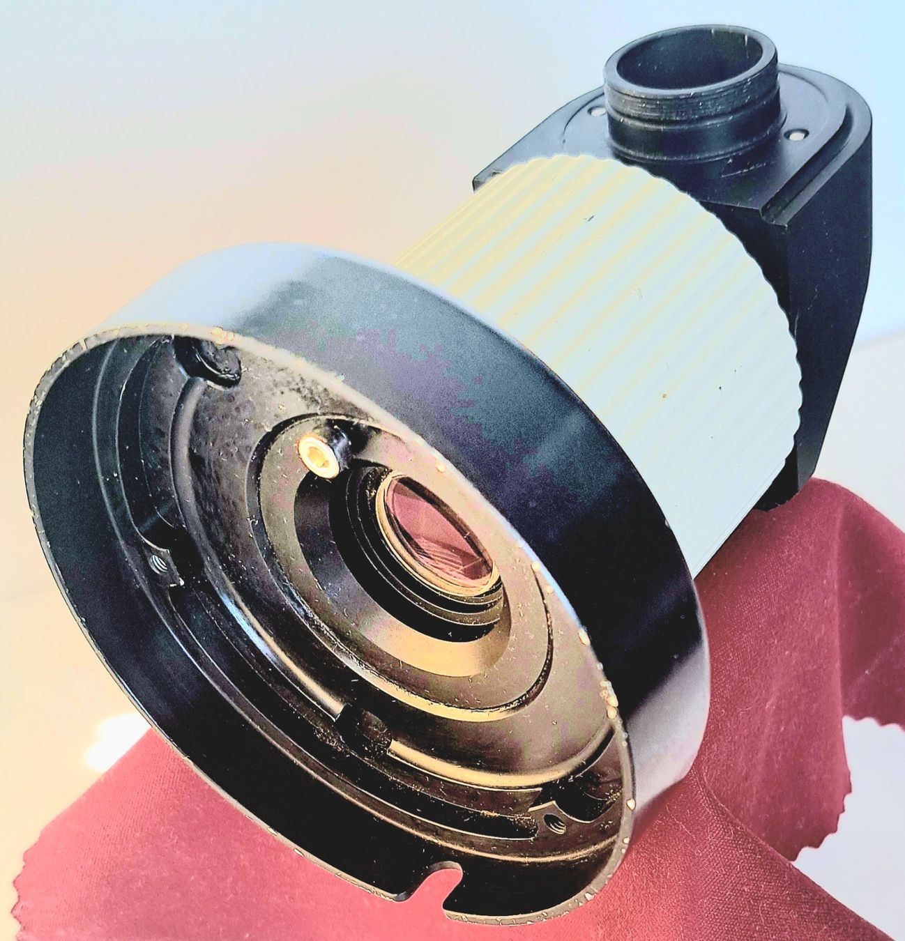 Leica Obiettivi: Leica - Prisma mit Drehfokussierer – Usato da Egnach venduto da ASTROFRITZ