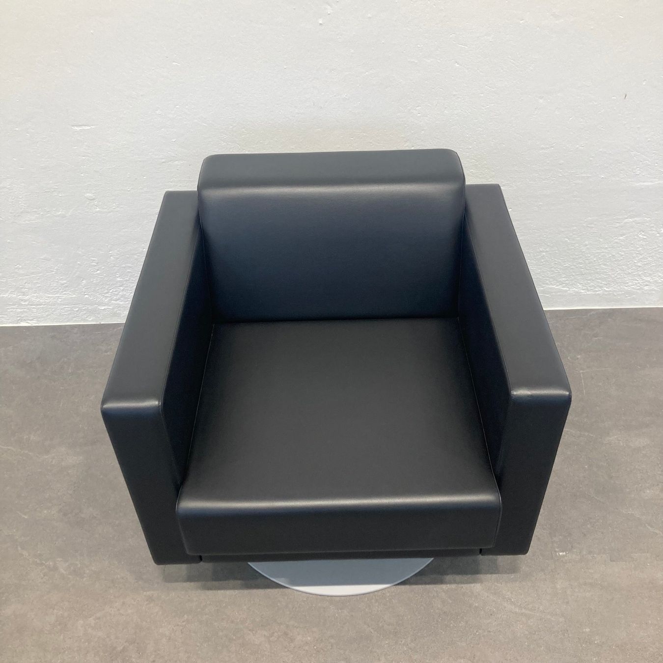Poltrona Frau Poltrone: Poltrona Frau Exclusiv Sessel – Usato da Schönenwerd venduto da mcofficeshop 3