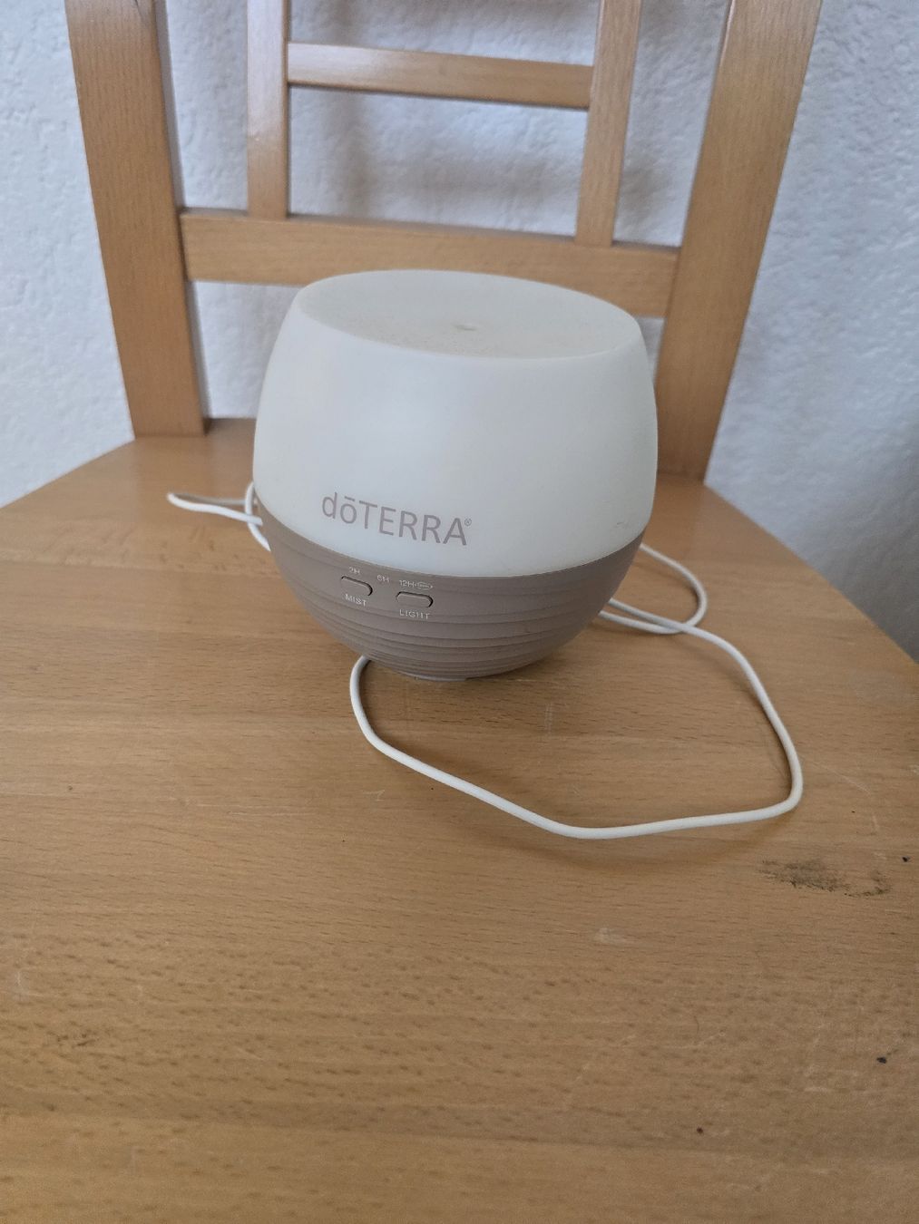 Doterra Diffusori di oli essenziali: dōTERRA Aroma Diffuser und tragbarer Diffuser Set gebraucht – Usato da Döttingen venduto da saebraina 1