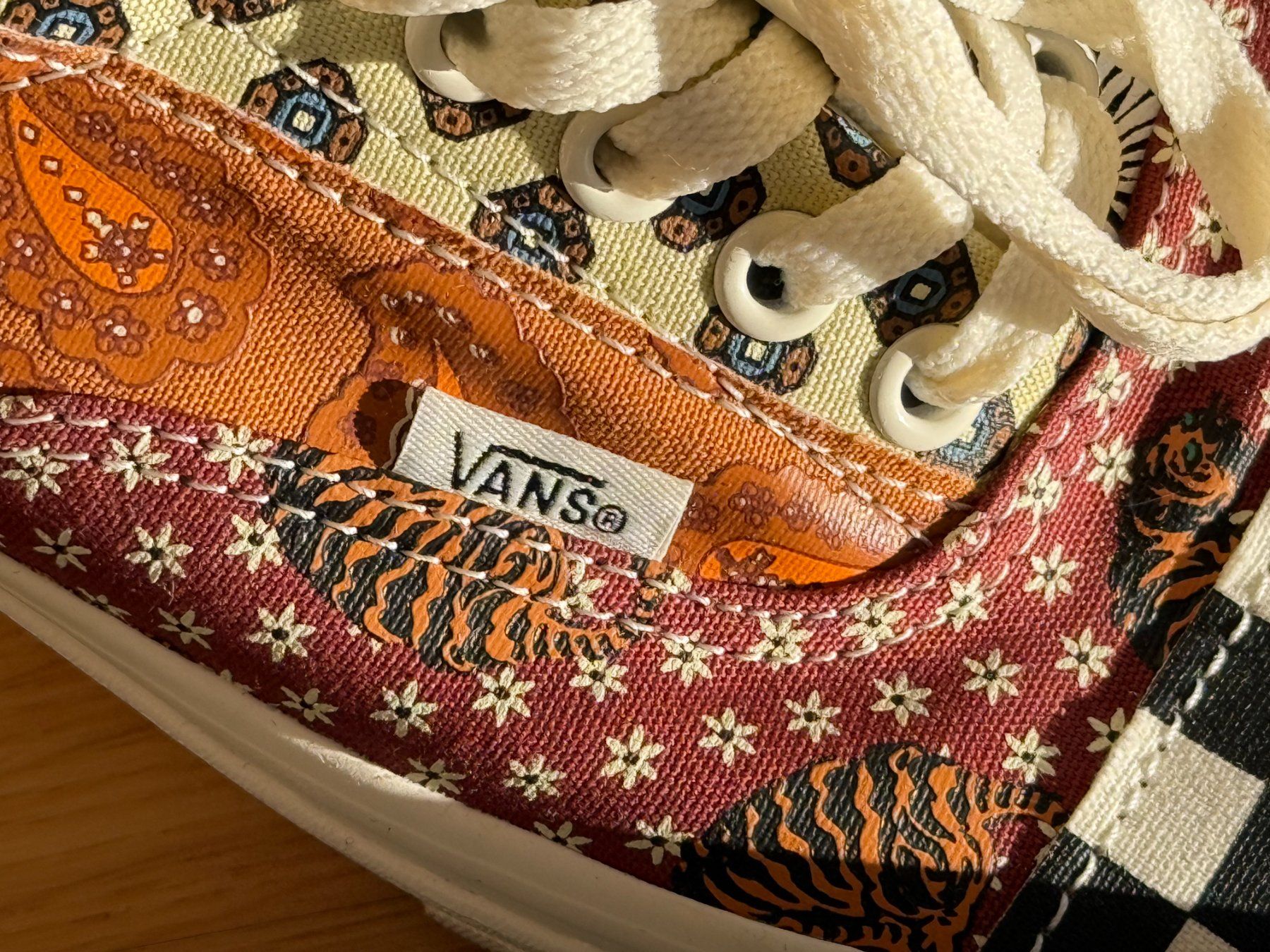 Vans Scarpe da uomo: Vans Sneaker Patchwork bunt Grösse 43.5 neuer Zustand – Nuovo (secondo la descrizione) da Küsnacht ZH venduto da guetn8 3