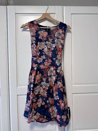 Gr.S festliches Kleid von APRICOT