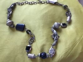 Collier long métal argenté style ethno