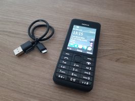Nokia Asha 301 Handy 3.1MP Telefon + USB Kabel (Top)