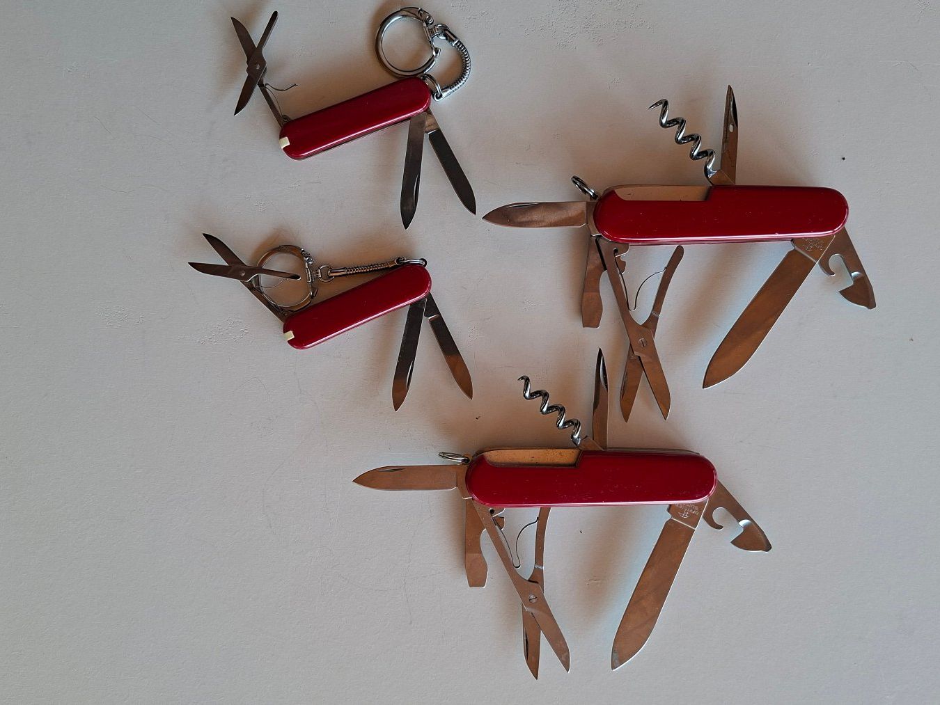 Victorinox Taschenmesser: 4 Victorinox Messer – Neu (gemäss Beschreibung) aus Himmelried von Ofrog
