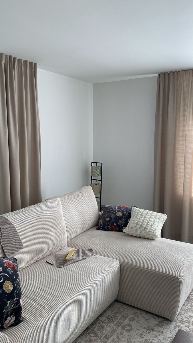 Conforama Sofas: Wunderschönes Cord Ecksofa mit Bettfunktion – Neu (gemäss Beschreibung) aus Ottenbach von sheleu 1