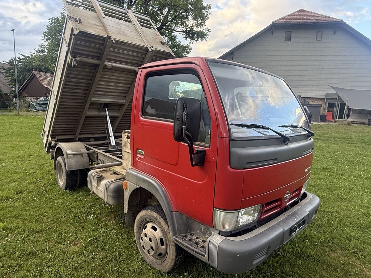 Nissan Veicoli commerciali: Nissan Cabstar  TL 45.13 Kipper – Usato da Niederbipp venduto da baggerch 5