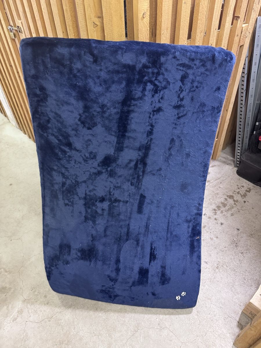 Trixie Niches, paniers: Hundematte 120x73 – D'occasion à Pfäffikon ZH par Lumika 1