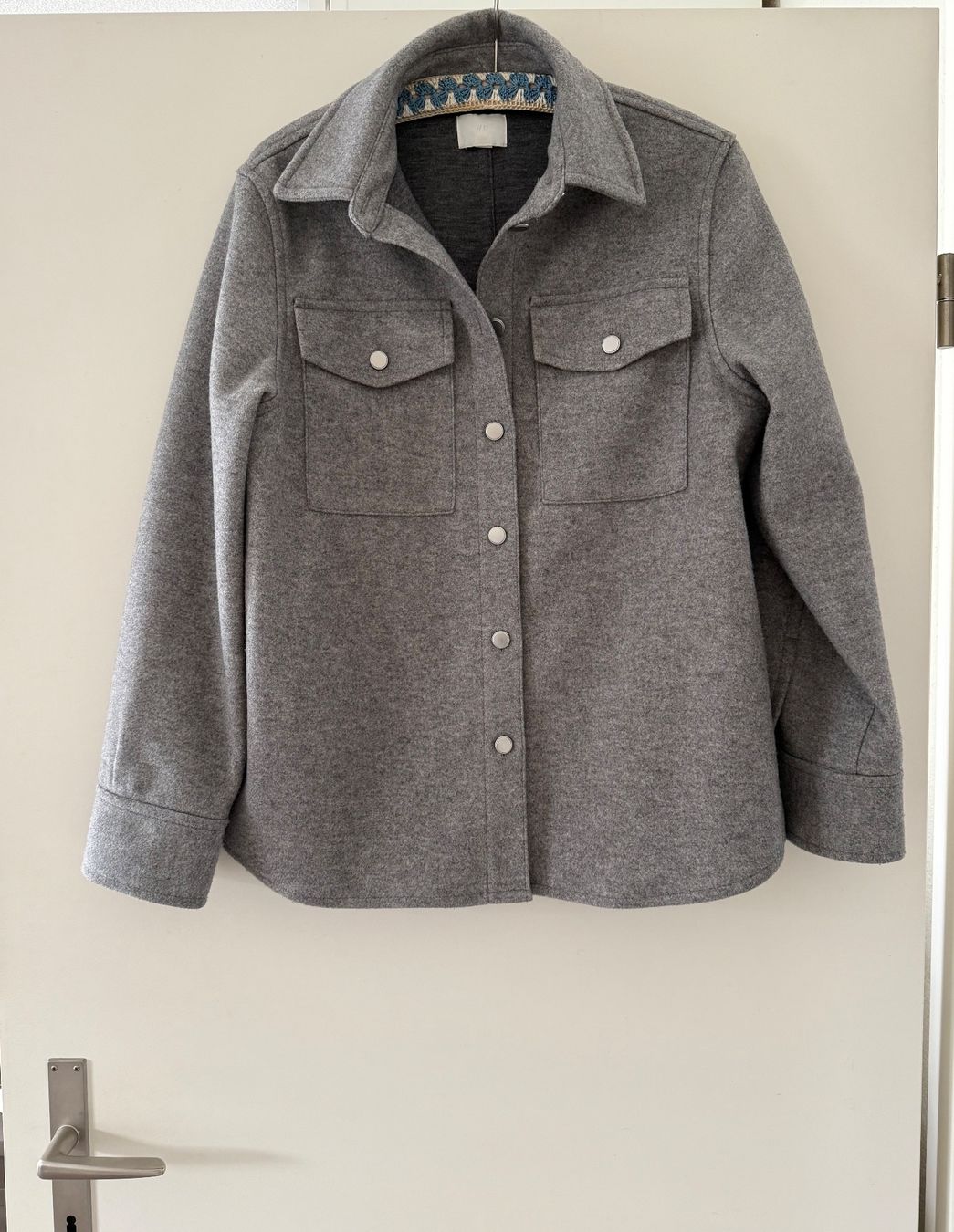 H&M Vestes: Oversized Shacket – Neuf (Voir description) à Thun par mar_lx2p