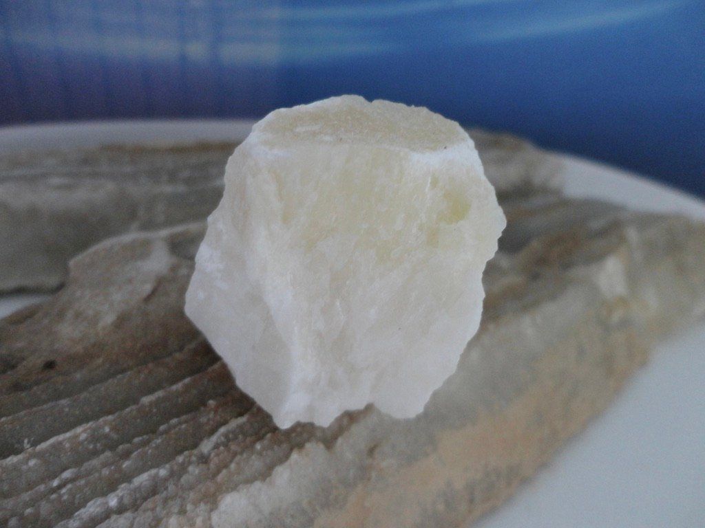 Minerali & Pietre curative: Calcit roh – Nuovo (secondo la descrizione) da Biberist venduto da Steine 1