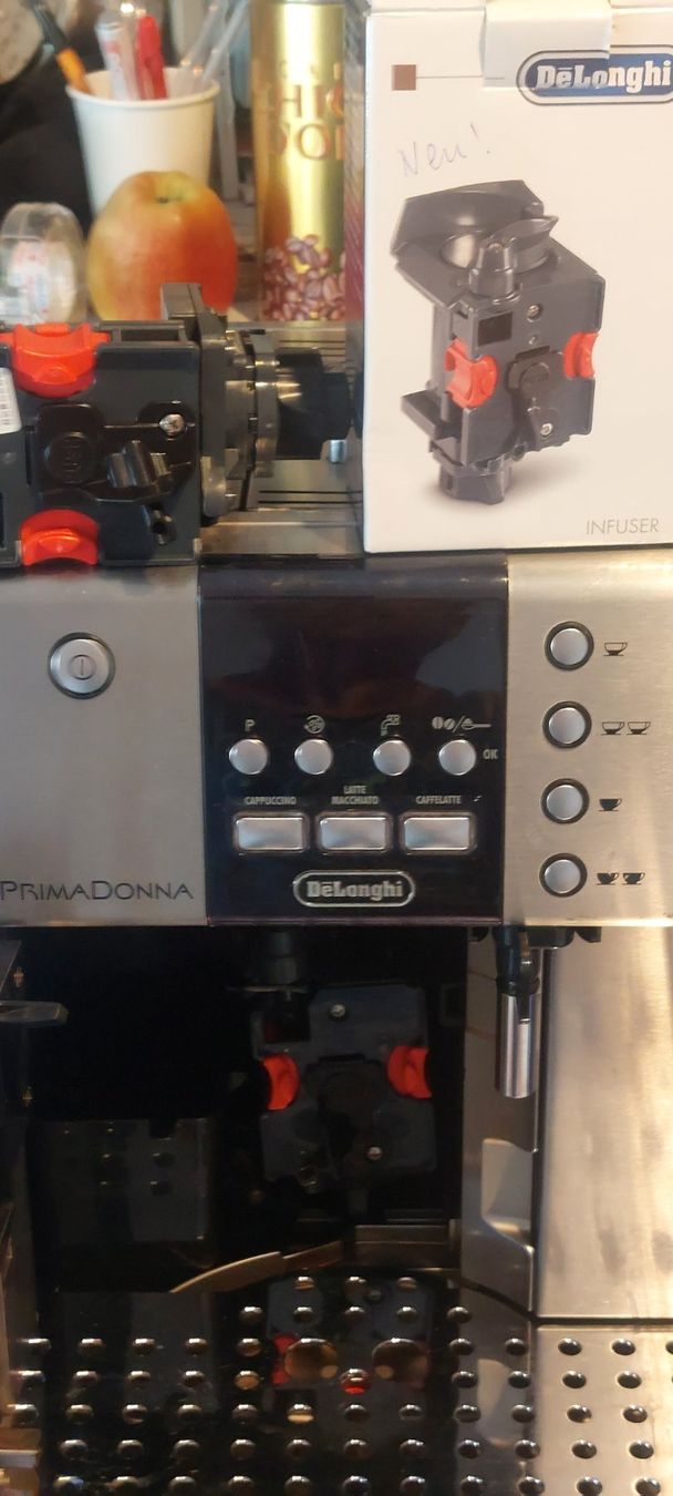 De'Longhi Macchine per caffè & Macchine per espresso: Machine café delonghi esam6600 défectueuse+ infuseur neuf – Difettoso da Rolle venduto da mro_5nyk 2