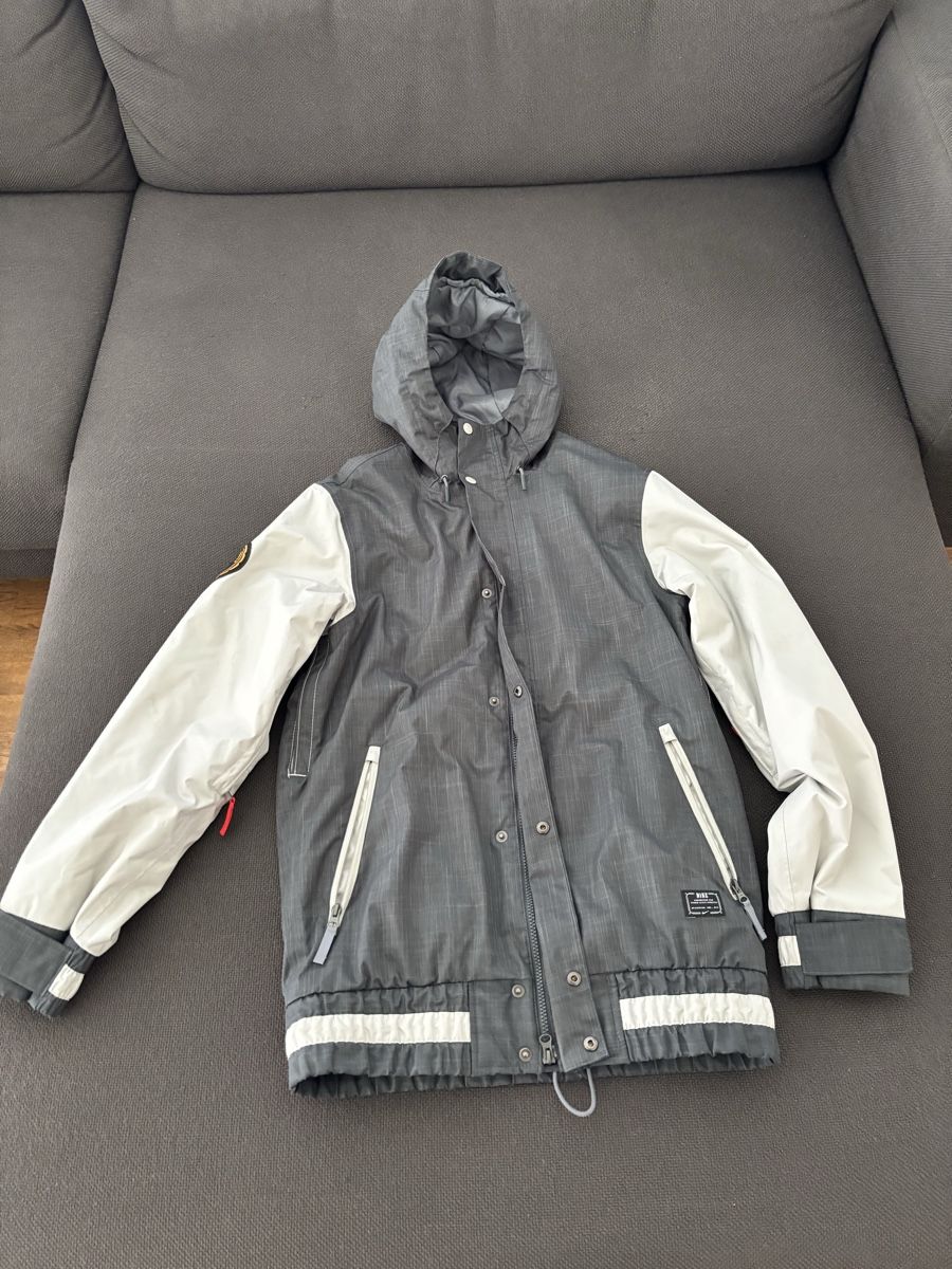 Nike Giacche: Nike Herren Winterjacke – Usato da Rain venduto da san_vdr7