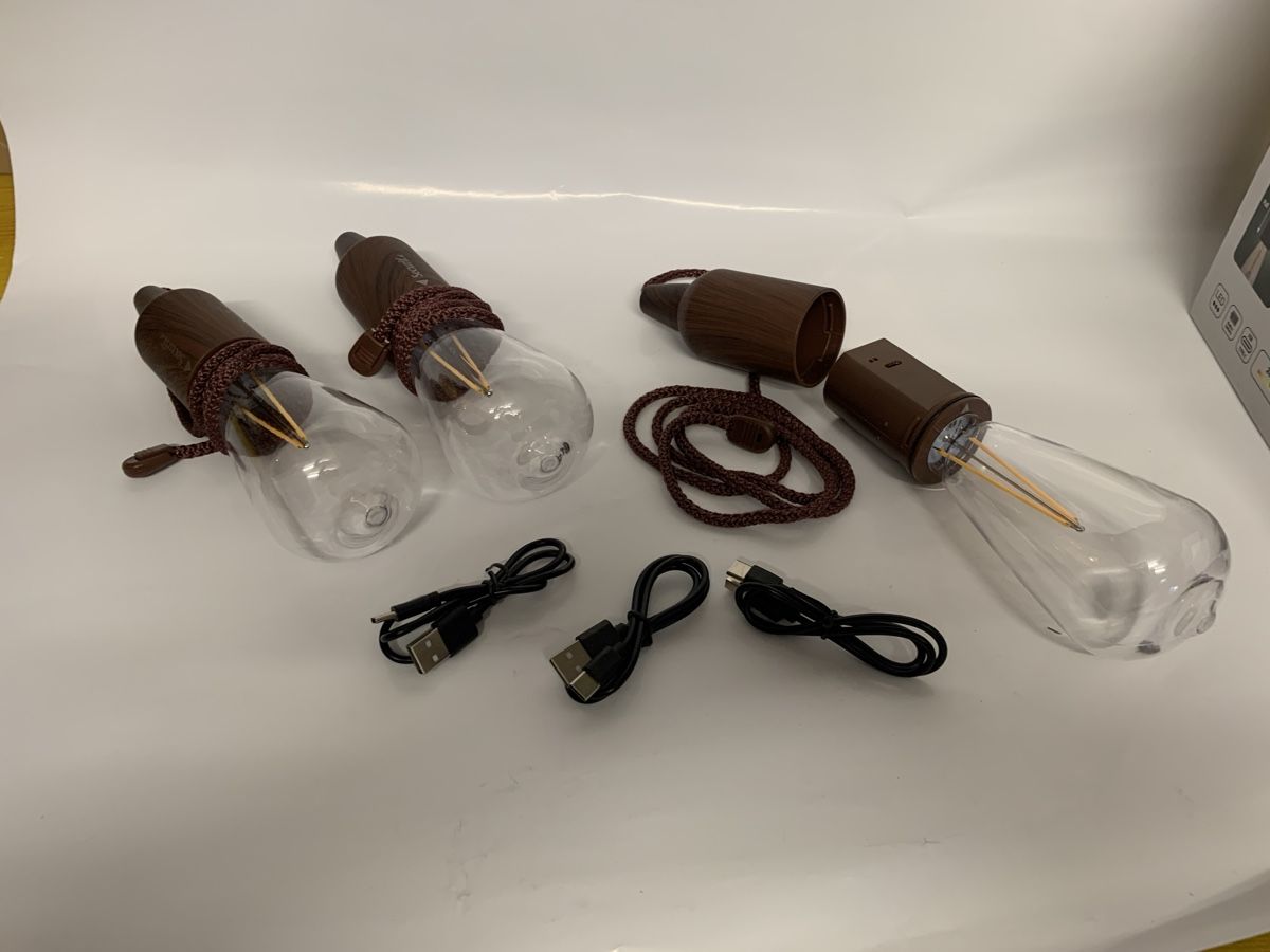 Lampade: 3 Hängelampen mit Akku – Nuovo (secondo la descrizione) da Aeschi SO venduto da Tebs 1