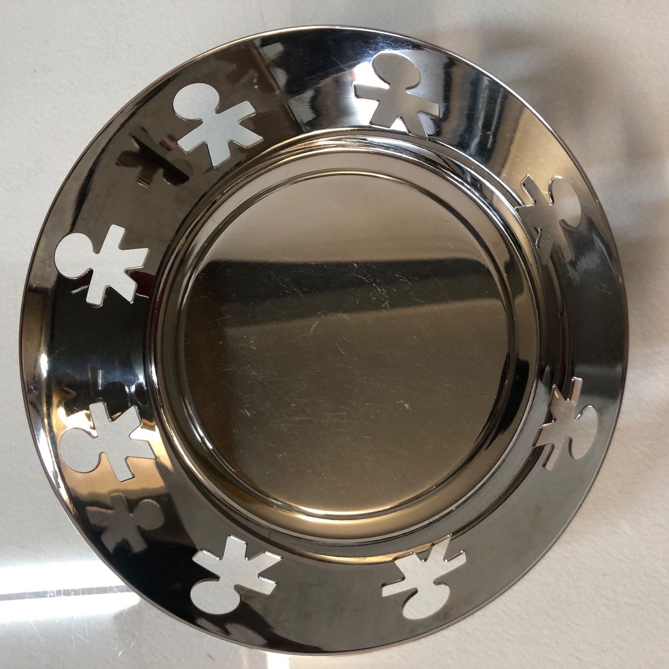 Alessi Ciotole: ALESSI Schale Durchmesser 18cm Höhe 5.2cm – Usato da Brunnen venduto da Allerwaren 1