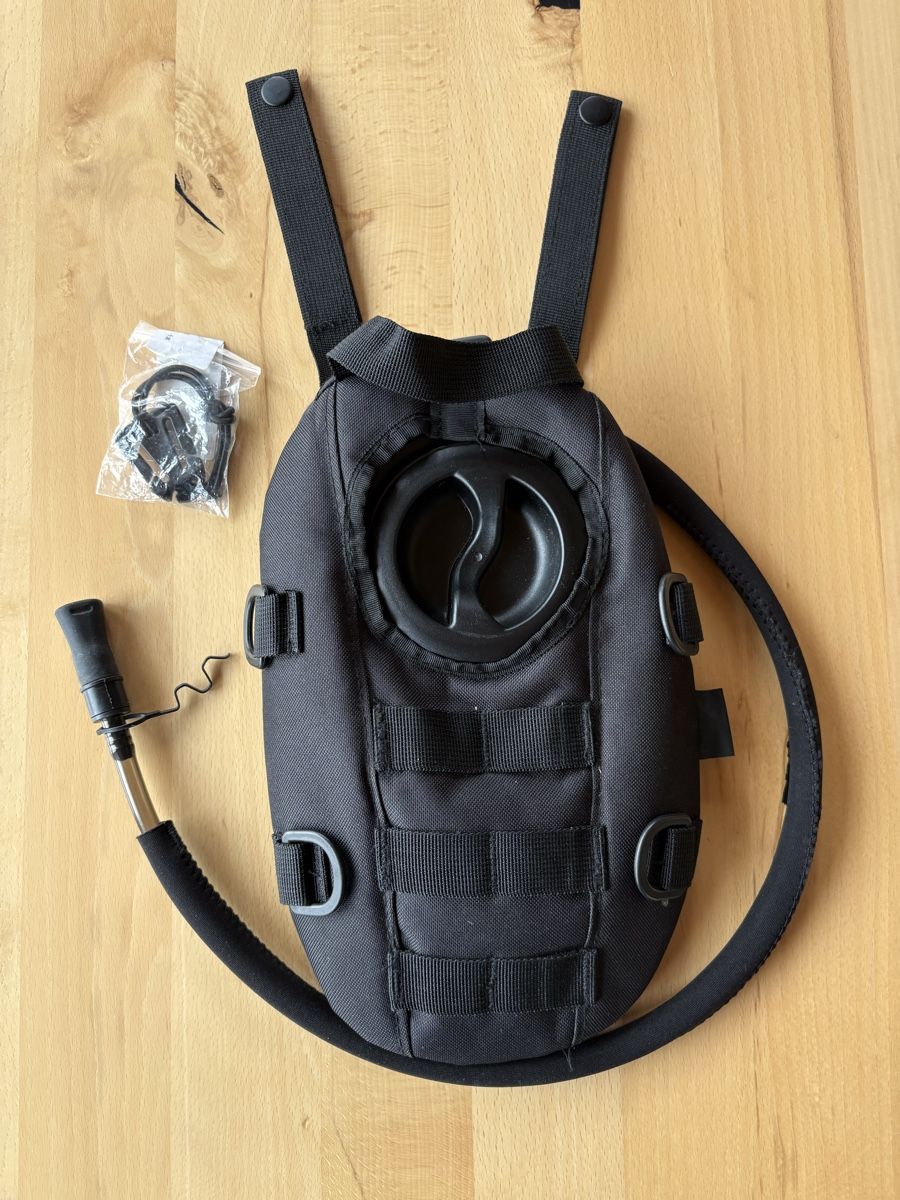 Mil-Tec Zaini: MilTec Trinkrucksack – Nuovo (secondo la descrizione) da Meilen venduto da mogli_luna 1