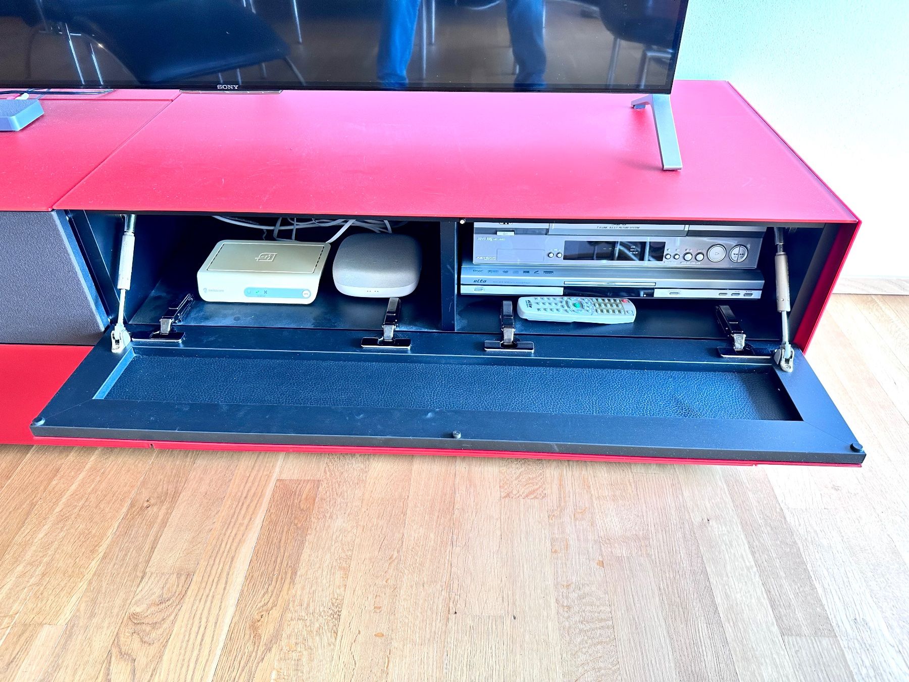Spectral Mobili TV: SPECTRAL Hifi Möbel Mod Ameno – Usato da Luzern venduto da Cytwombly 3