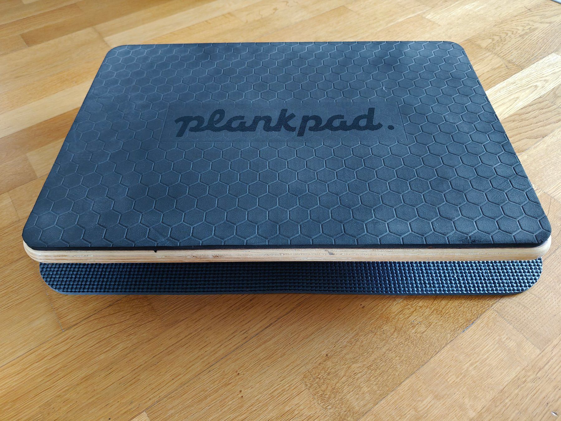 Plankpad Hometrainer: Plankpad Trainingsgerät mit Matte – Gebraucht aus Basel von jos_2z5q