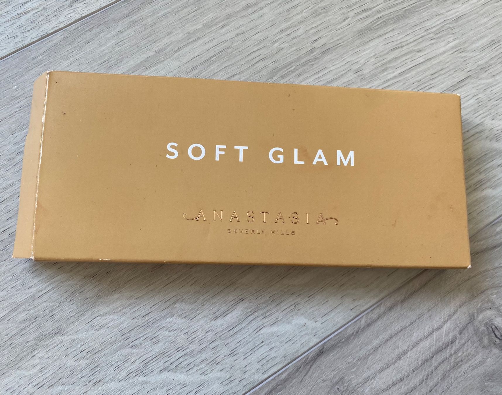Make-up: ANASTASIA Soft Glam Eyeshadow Palette, – Usato da Dottikon venduto da 6571 3