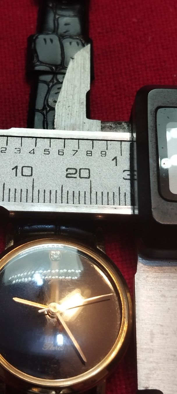 Orologi: Montre mécanique vintage élégance – Usato da La Chaux-de-Fonds venduto da jac_9llg 8
