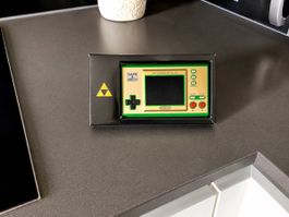 Nintendo Game & Watch: The Legend Of Zelda.