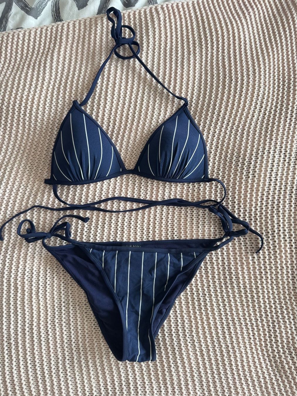H&M Costumi da bagno & Bikini: Maillot de bain bleu – Nuovo (secondo la descrizione) da Montreux venduto da Izapechee