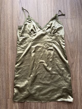 GREEN SILK DRESS💚