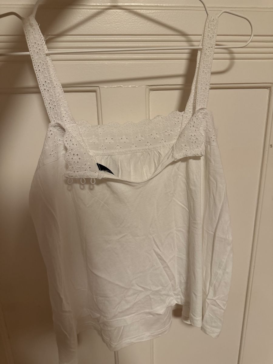 H&M Tops: Luftiges, weisses, ärmelloses Top – Gebraucht aus Winterthur von ter_nfy8 1