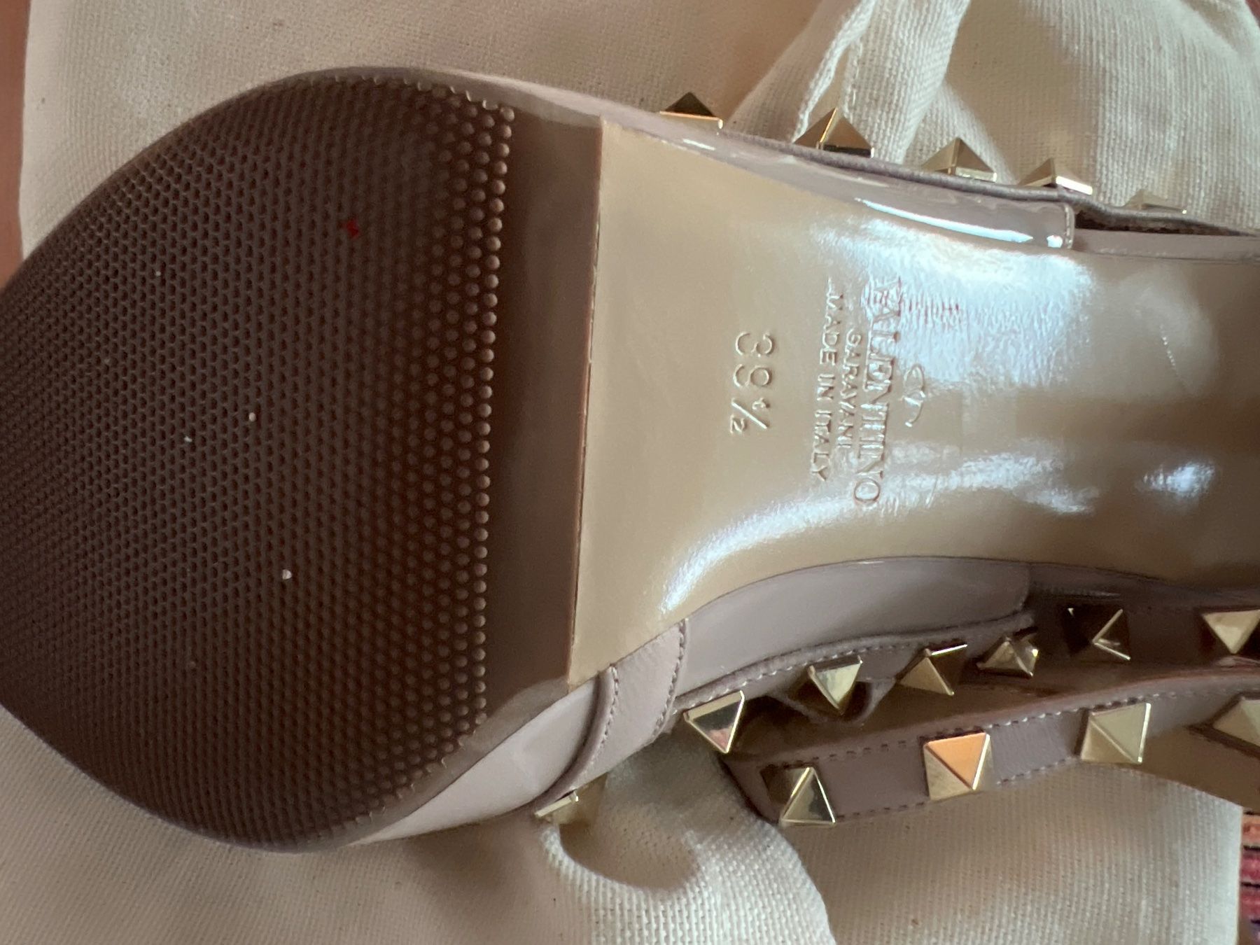 Valentino Scarpe da donna: Valentino Rockstud Heels - Size 39.5 - Chic Spring Style – Usato da Oberägeri venduto da rus_7vhx 1