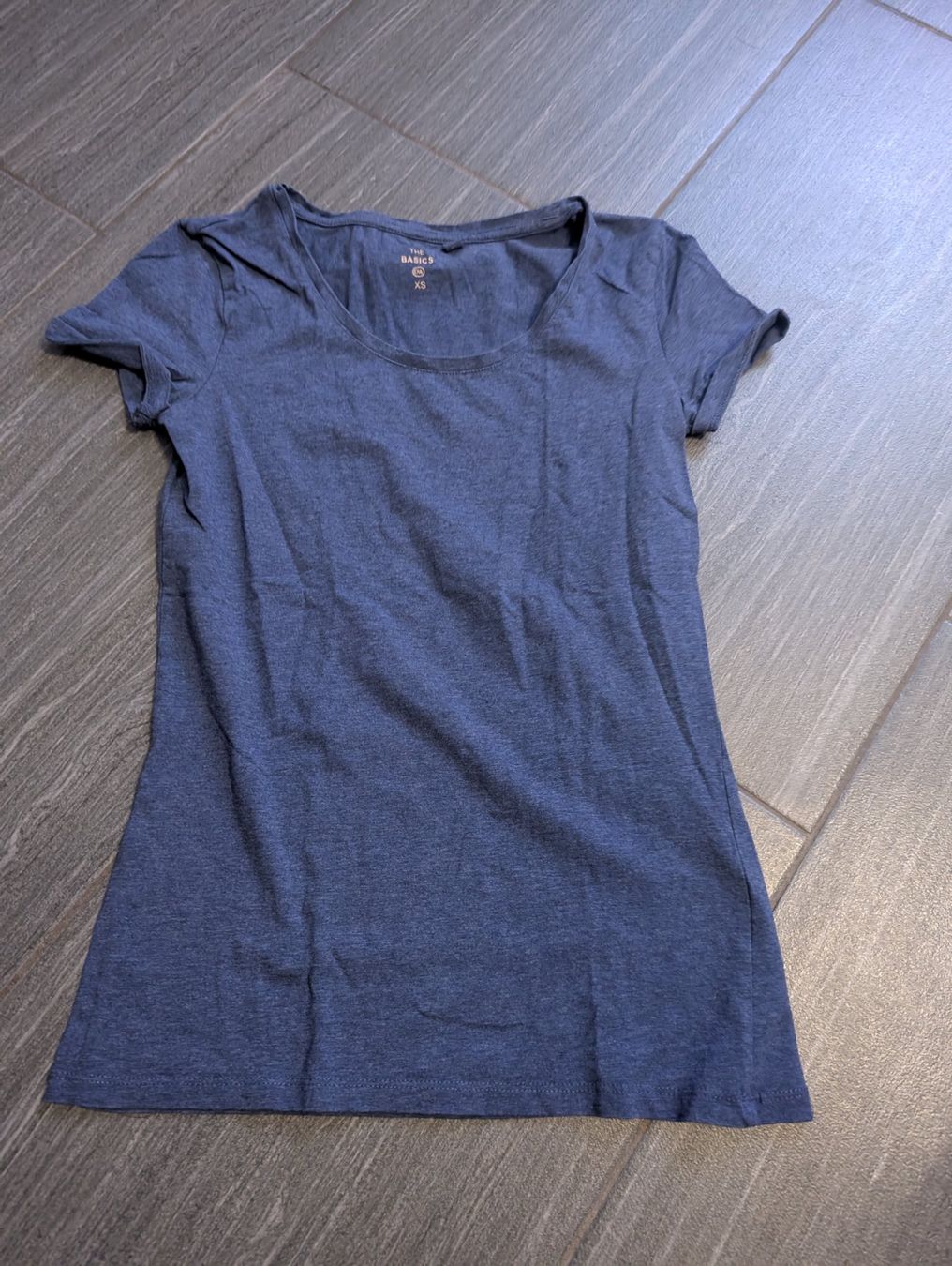 Camicette, T-shirt & Top: Tshirt XS – Usato da Wangen ZH venduto da Nadja056