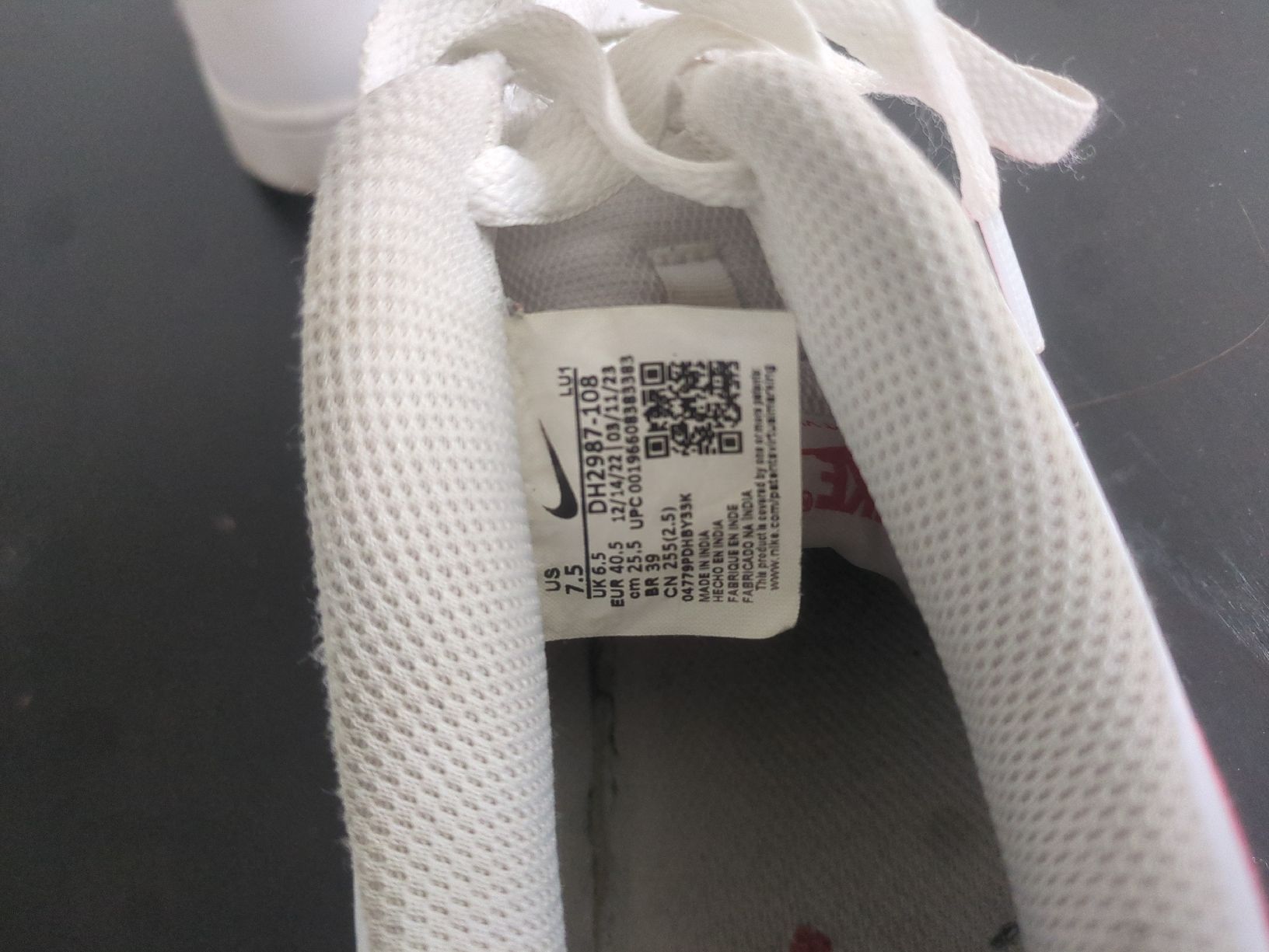 Nike Herrenschuhe: Nike Low Sneaker, Grösse 40,5 super Zustand – Gebraucht aus Altendorf von Madrilli 5