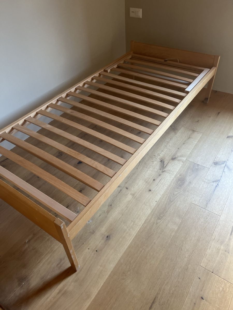 Letti: Einzelbett, mit Matratze 1.90 x 90 – Usato da Lostorf venduto da Gavia 1