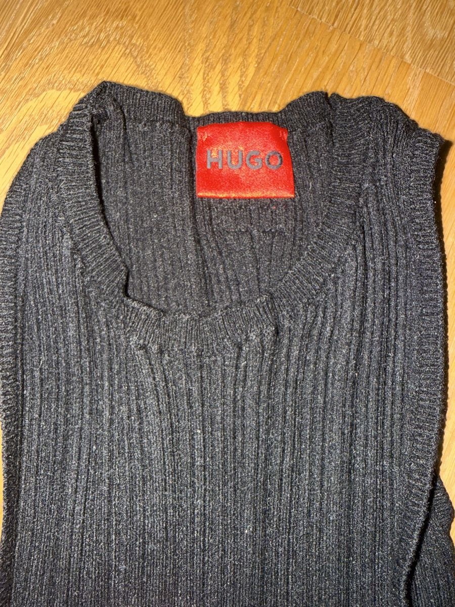 Hugo Boss Tops: Hugo top  – Gebraucht aus Luzern von Itsclaire 1