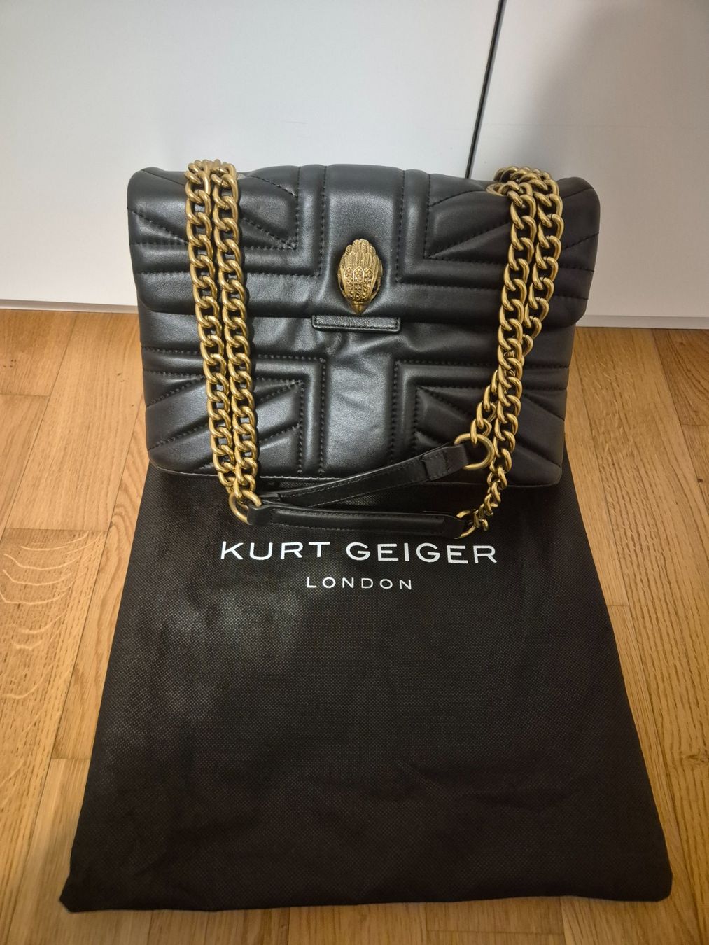 Kurt Geiger Borse da donna: Kurt Geiger Schultertasche – Nuovo (secondo la descrizione) da St. Gallen venduto da suz_l6zz