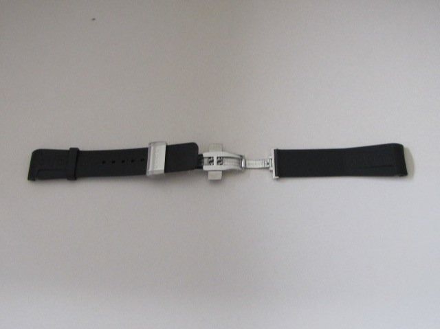 GUCCI Kautschuk-Uhrenarmband 23mm mit Faltschliesse. NEU 4