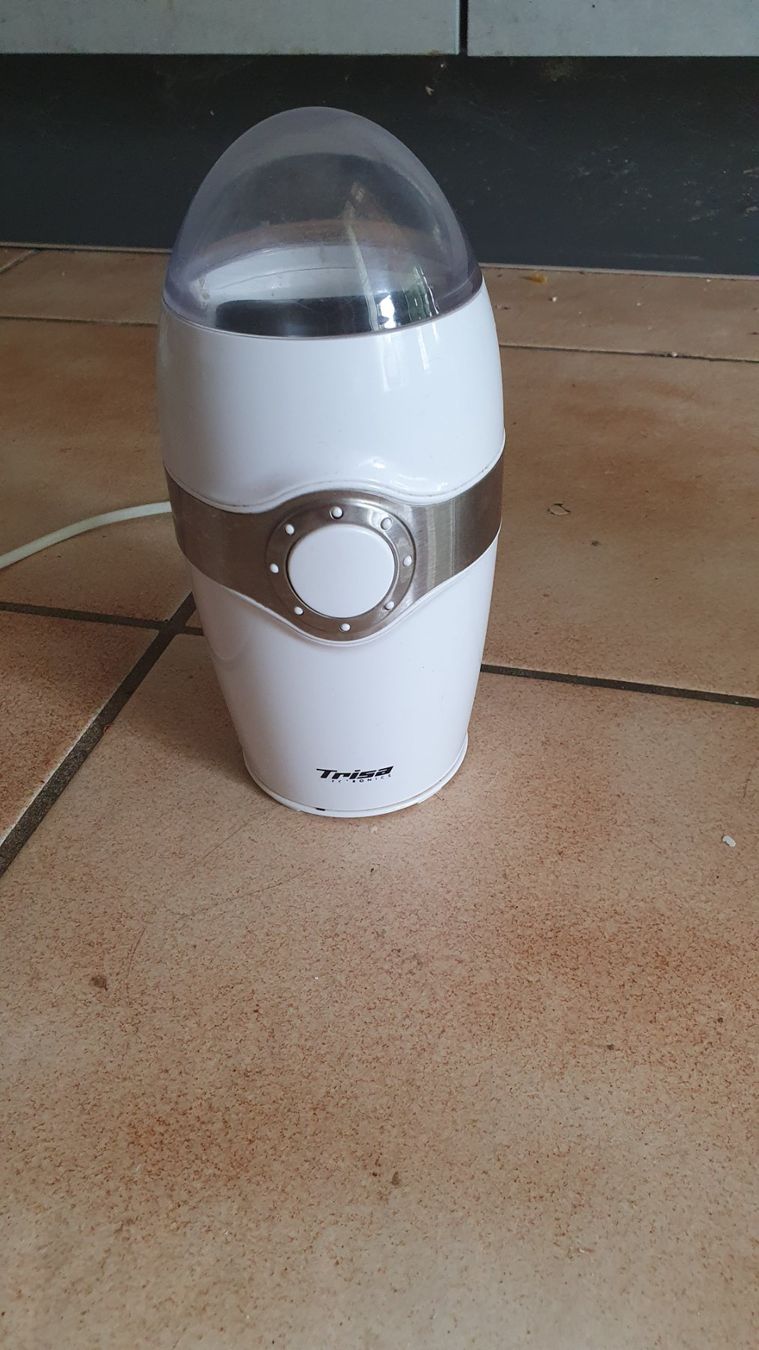 Trisa Elettrodomestici da cucina: Petit broyeur à graines – Usato da Châtonnaye venduto da Kojak120