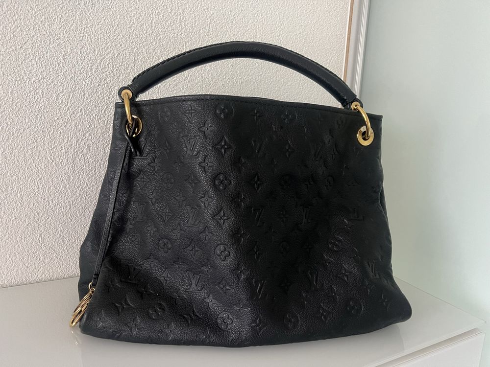 Louis Vuitton Tasche Klein Schwarz