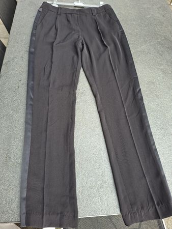 Stoffhose H&M schwarz mit Satin-Seitenstreifen Gr. 38