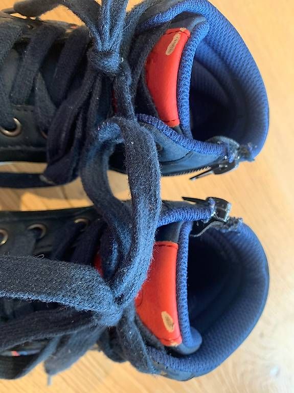 Schuhe für Jungen: Schuhe in Grösse 31 – Gebraucht aus Otelfingen von che_26d5 2