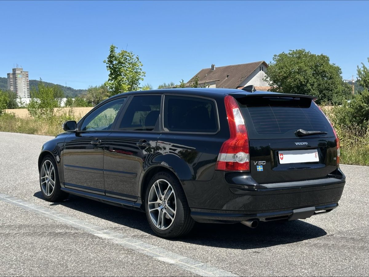 Volvo Automobili: Volvo V50 T5 - Stockholm – Usato da Sissach venduto da MaPug 2