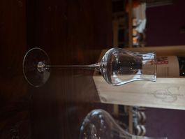 Elegantes Glas für edle Tropfen – Perfekt für den Sommer!