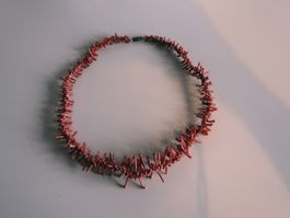 Kette rote Koralle Zweige Naturmaterial Länge 48 cm , antik