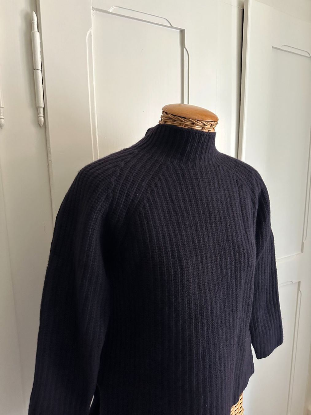 Pullover & Sweatshirts: Strickpullover dunkelblau XS – Gebraucht aus Zürich von Diazaio 1
