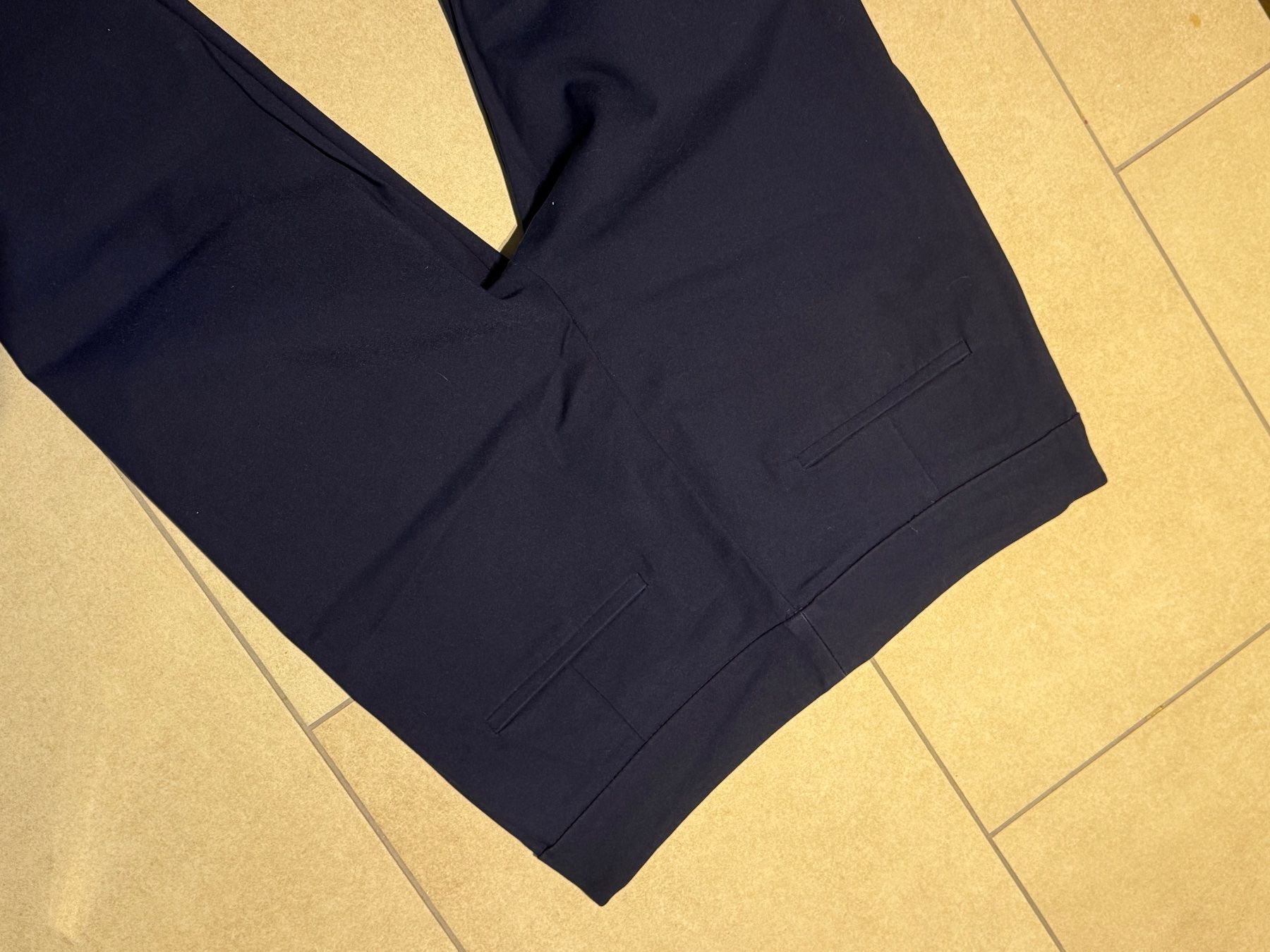H&M Pantaloni: Pantalon / Hose - 42 – Usato da Belmont-Lausanne venduto da Michelle_Srdr_ 2