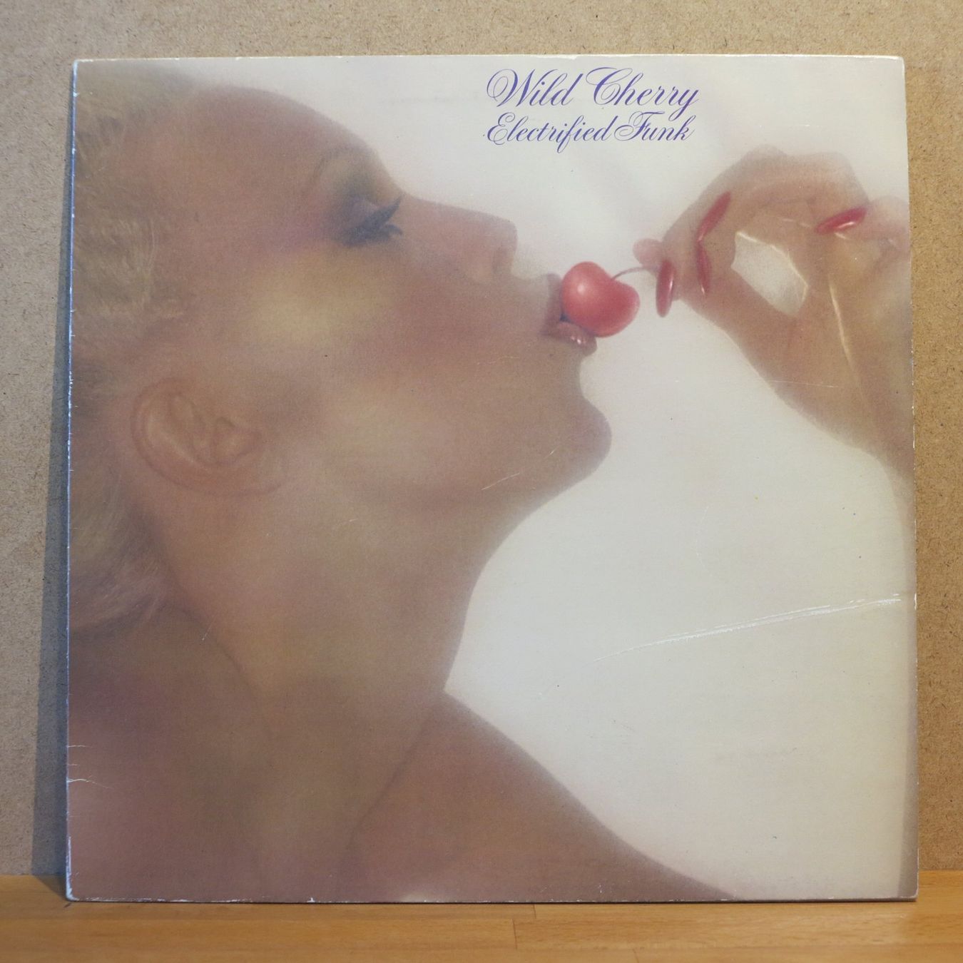 Vinyles: Wild Cherry - Electrifield Funk – D'occasion à Zürich par Naim60
