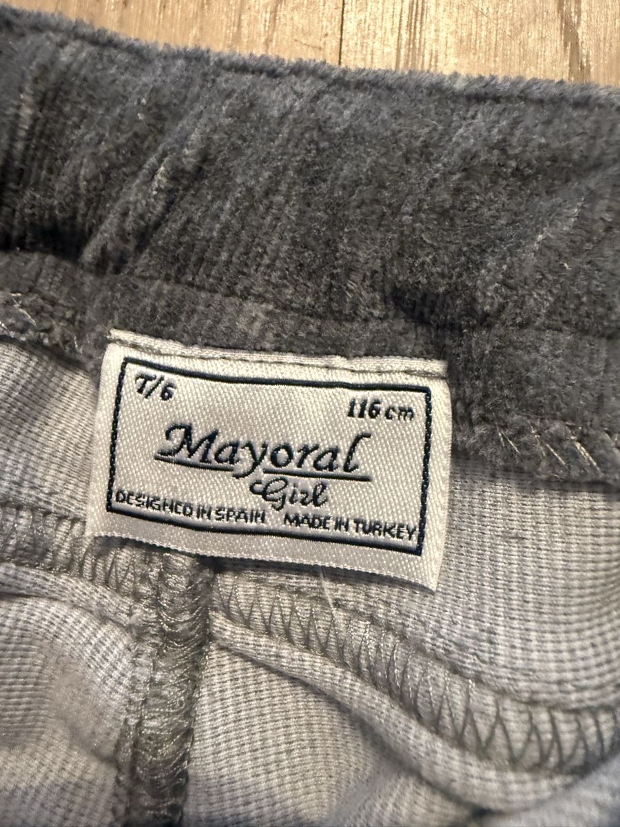 Pantaloni: Mayoral Mädchen Cordhose, Gr. 116 – Usato da Winkel venduto da zucchetti 3