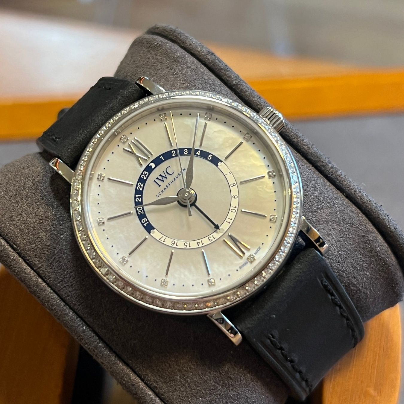 IWC Orologi: IWC Portofino Automatic Date Diamond Set IW459101 – Usato da Carouge GE venduto da Watchaser 7