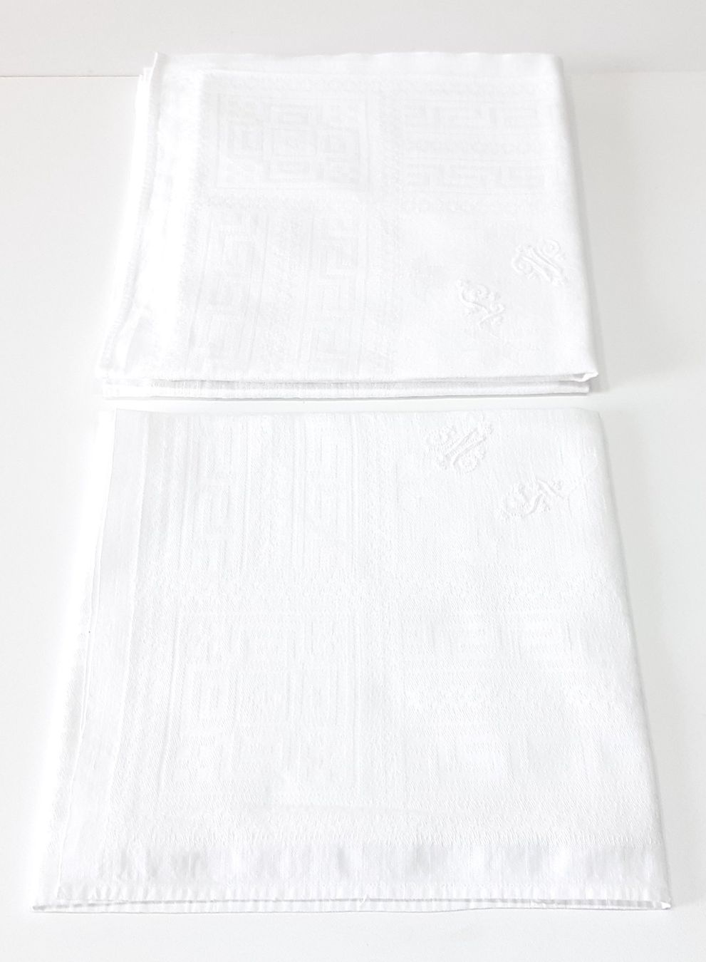 Biancheria da letto: Stoffservietten - Serviettes en tissu – Usato da Savagnier venduto da Marderuth