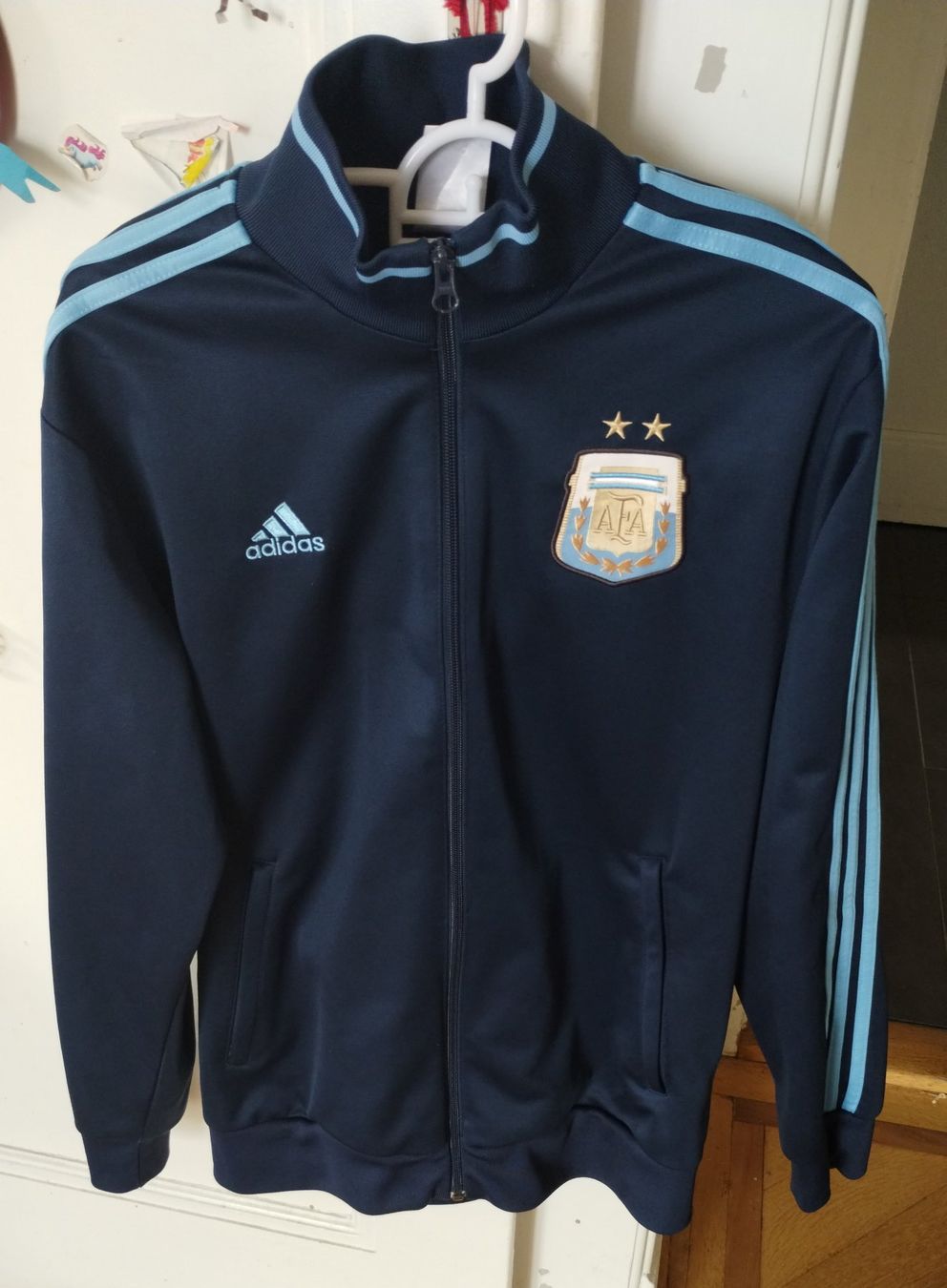 Adidas Vestes: Veste Adidas Argentine M – D'occasion à Lausanne par