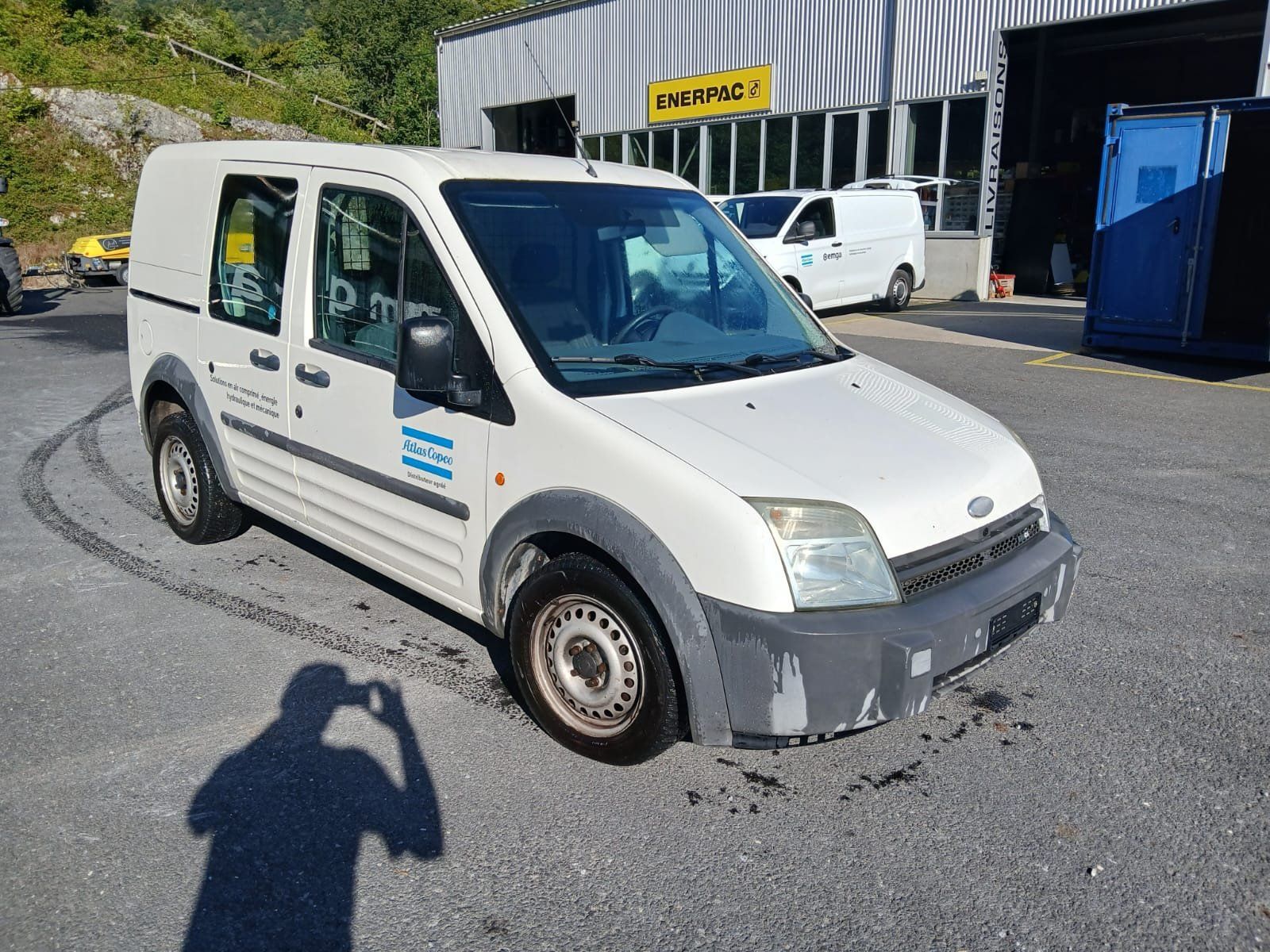 Ford Veicoli commerciali: Ford Transit Connect fourgon blanc 2005 occasion – Usato da Riddes venduto da Tech-1
